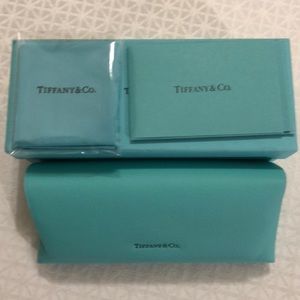 Authentic brand New tiffany case/box/cloth